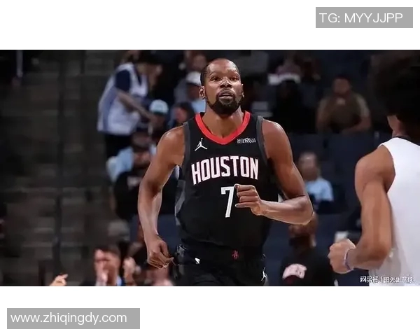 杨瀚森篮板组织贡献突出，火箭三连胜杜兰特30分高效得分